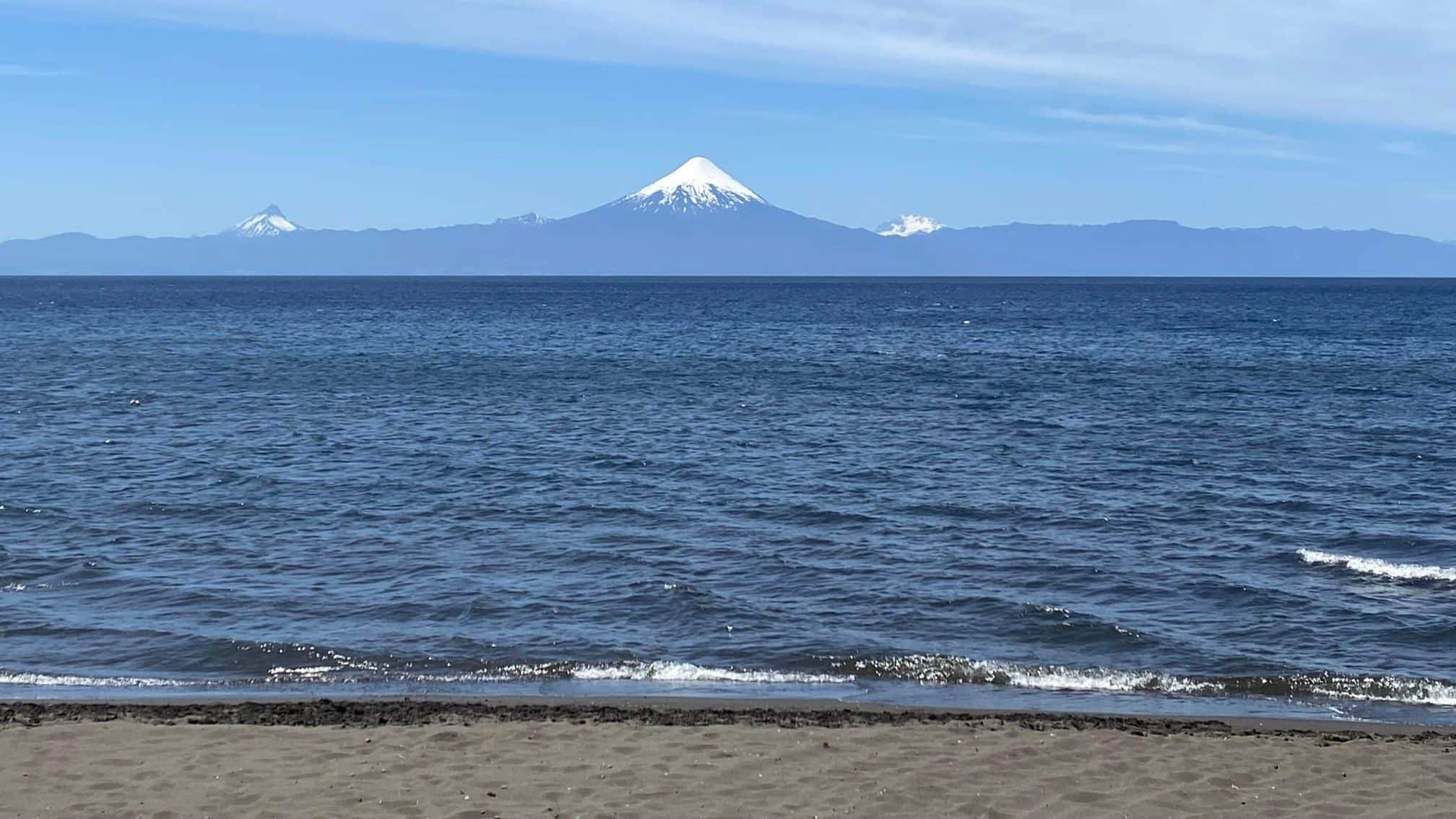 Vulkan Osorno mit See